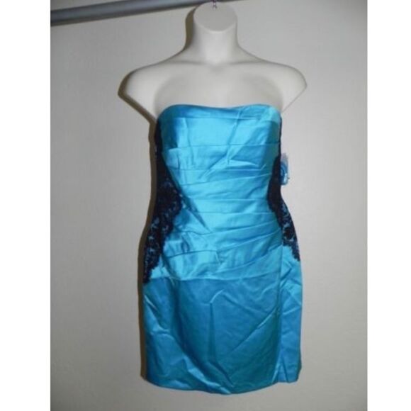 Davids Bridal Dress Size 4 Malibu Blue NWT - Picture 1 of 4